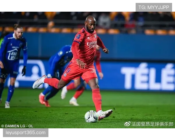 半场战报：里昂0-0特鲁瓦，双方合计仅有一次射正